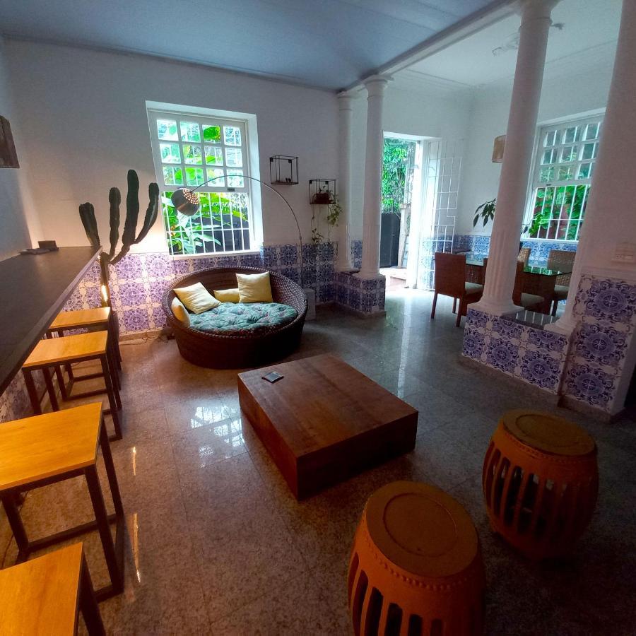 Linda Casa, Super Espacosa E Charmosa No Coracao De Botafogo